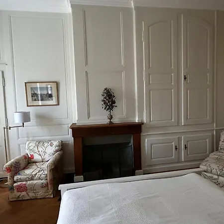 Le Chateau *
