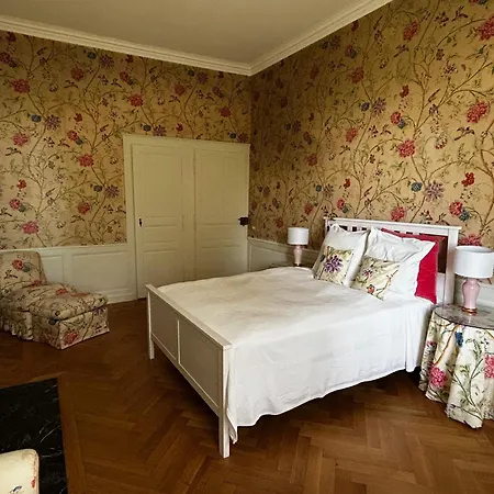 Le Chateau Villa