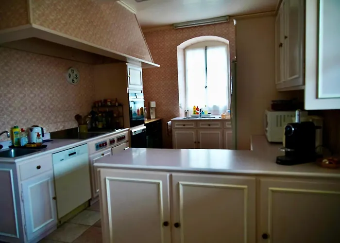 Le Chateau * Lavigny