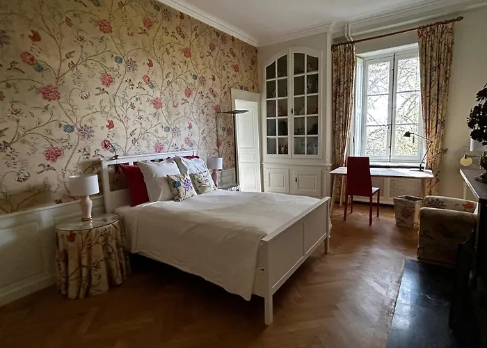 Le Chateau * Lavigny