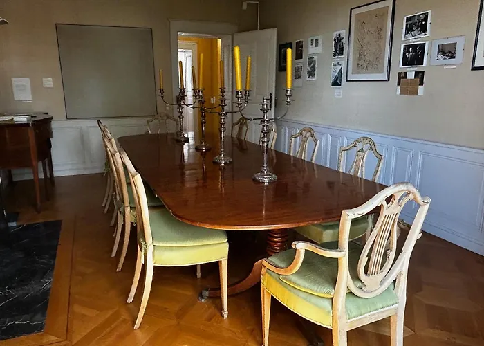 Le Chateau * Lavigny