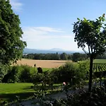 فيلة Le Chateau