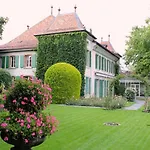 فيلة Le Chateau