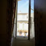 فيلة Le Chateau Lavigny