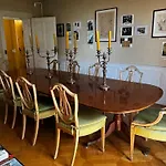 فيلة Le Chateau Lavigny